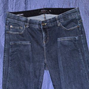 18T Torrid Bombshell Skinny Jeans EUC